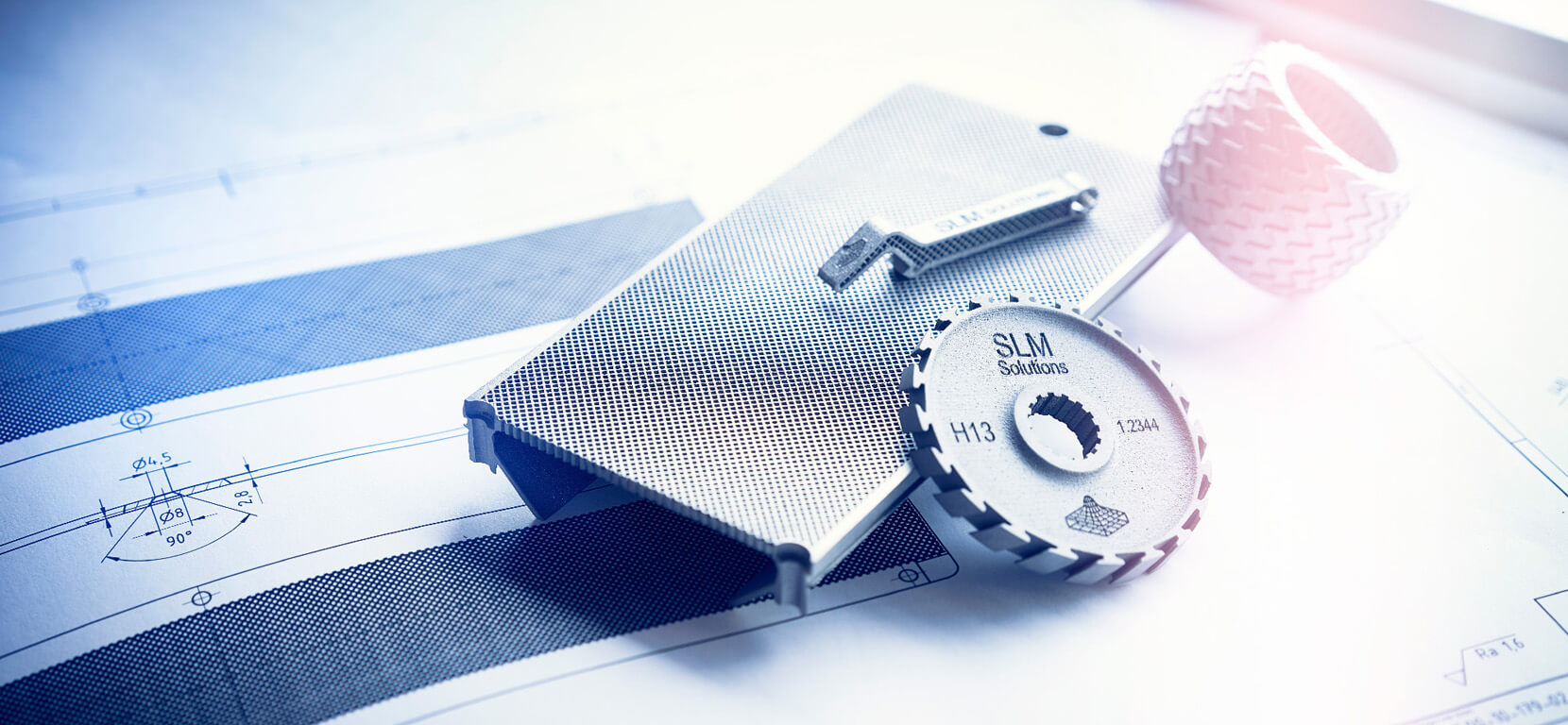 מבני לאטיס.jpg